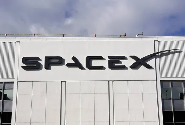 depositphotos_857722426-stock-photo-hawthorne-county-california-november-2025